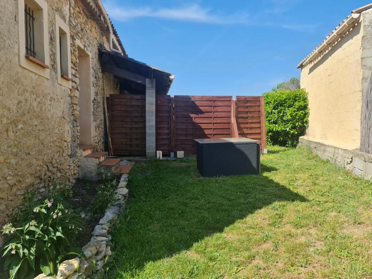 Le Gite De La Badassiere Apartman Forcalquier Kültér fotó