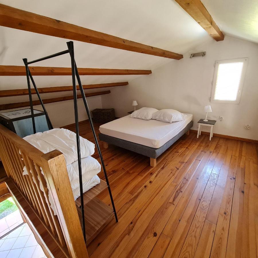 Le Gite De La Badassiere Apartman Forcalquier Kültér fotó