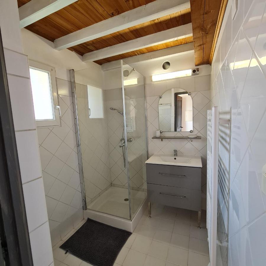 Le Gite De La Badassiere Apartman Forcalquier Kültér fotó